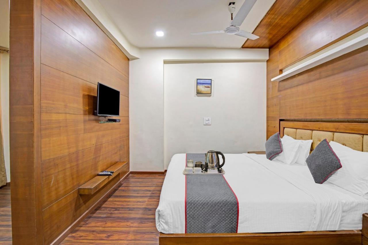 Hotel Navjivan Himatnagar Zewnętrze zdjęcie