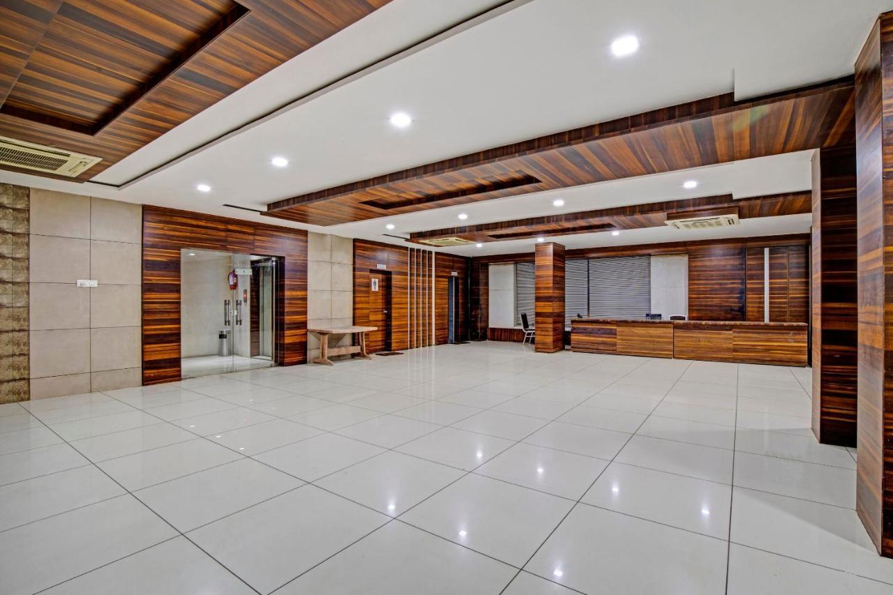 Hotel Navjivan Himatnagar Zewnętrze zdjęcie